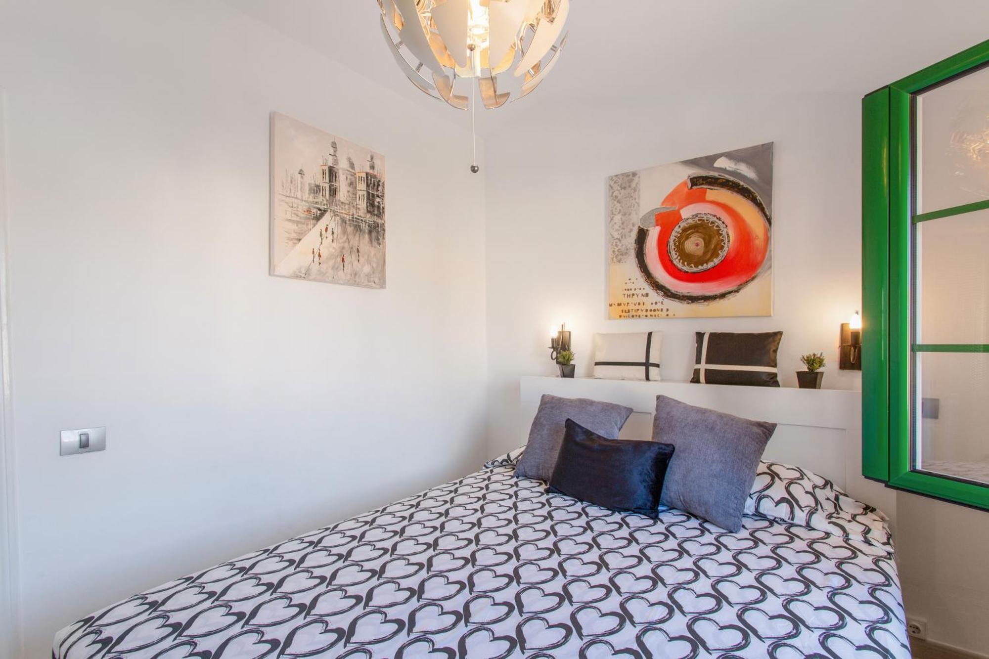 En Parrales Apartamento